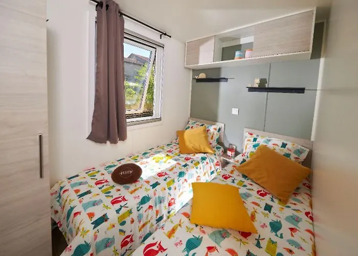 Mobil-home Avec Terrasse - 4 Pers. - Api-1-52-2154 * Anduze